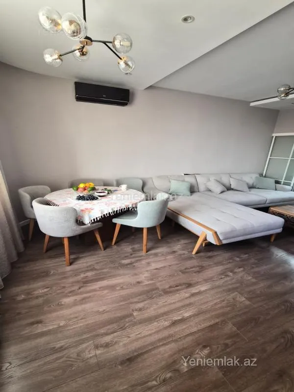 Satılır 2 otaqlı yeni tikili 70 m²
