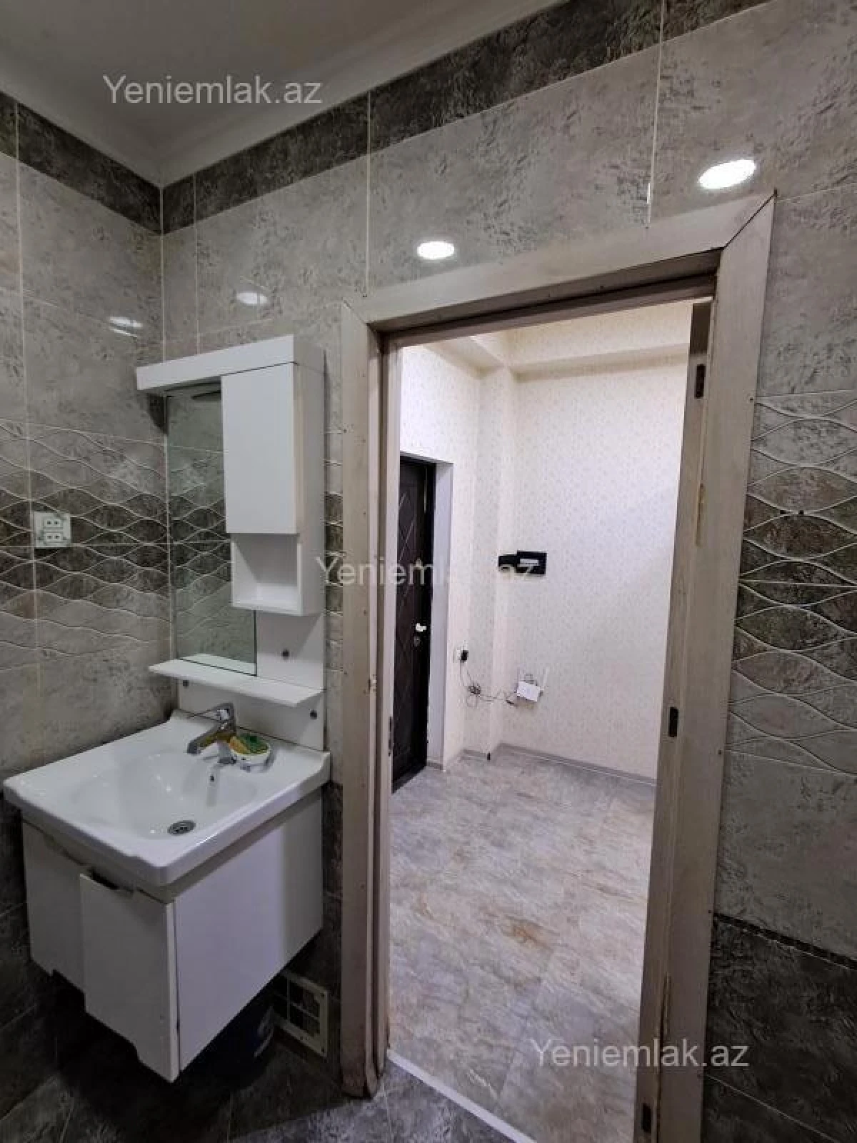 Satılır 2 otaqlı yeni tikili 56 m²