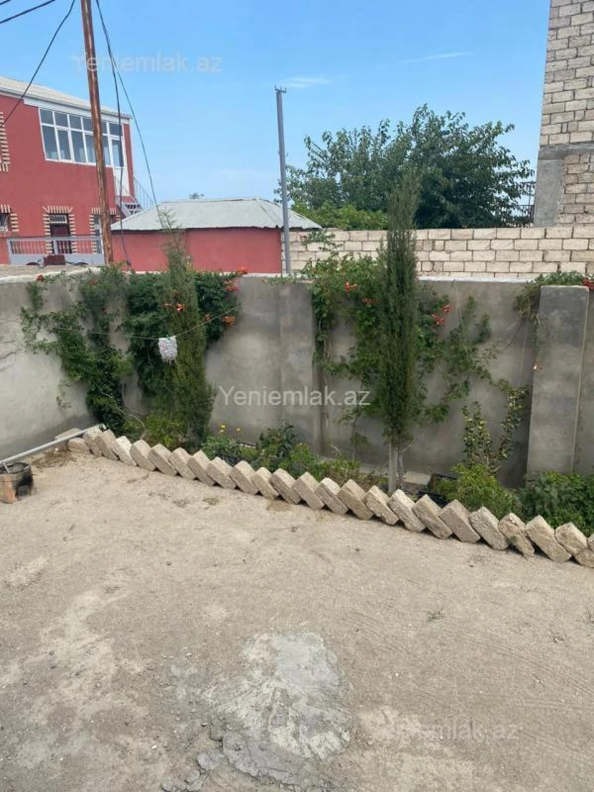 Satılır 4 otaqlı həyət evi 232.7 m²