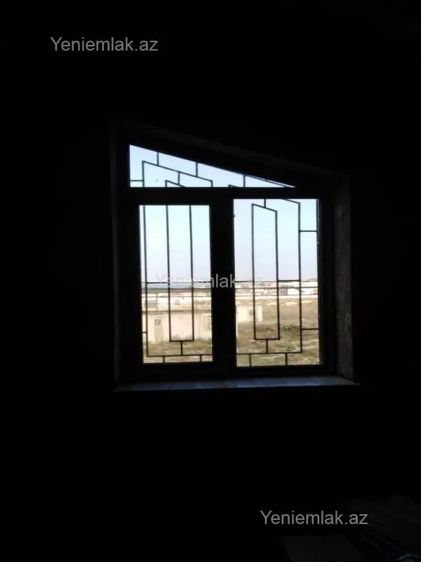 Satılır 4 otaqlı həyət evi 232.7 m²