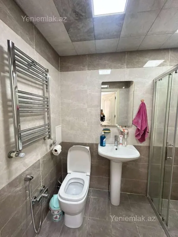 Satılır 2 otaqlı yeni tikili 50 m²