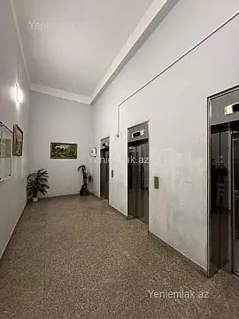 Satılır 3 otaqlı yeni tikili 125 m²