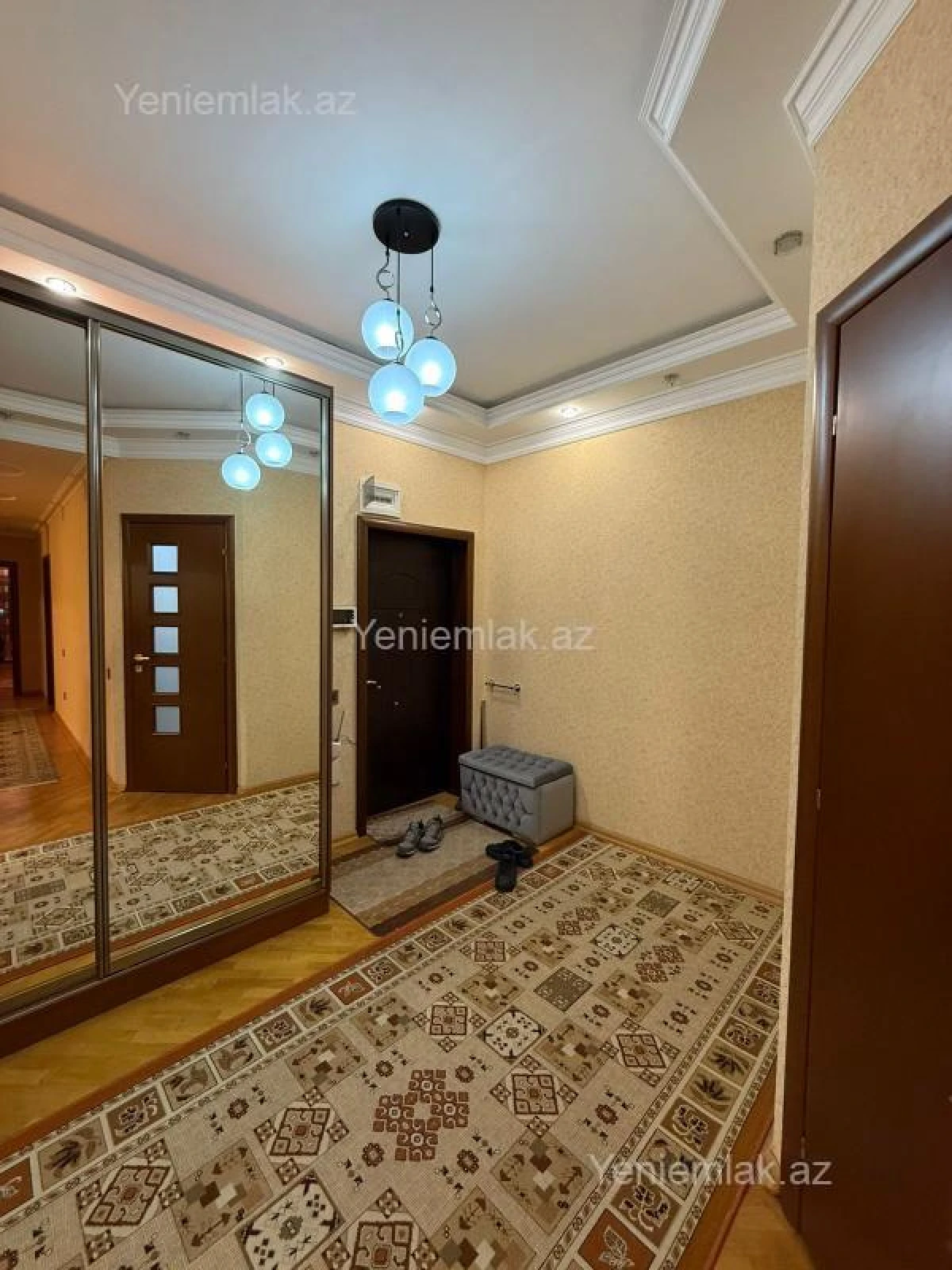 Satılır 3 otaqlı yeni tikili 125 m²