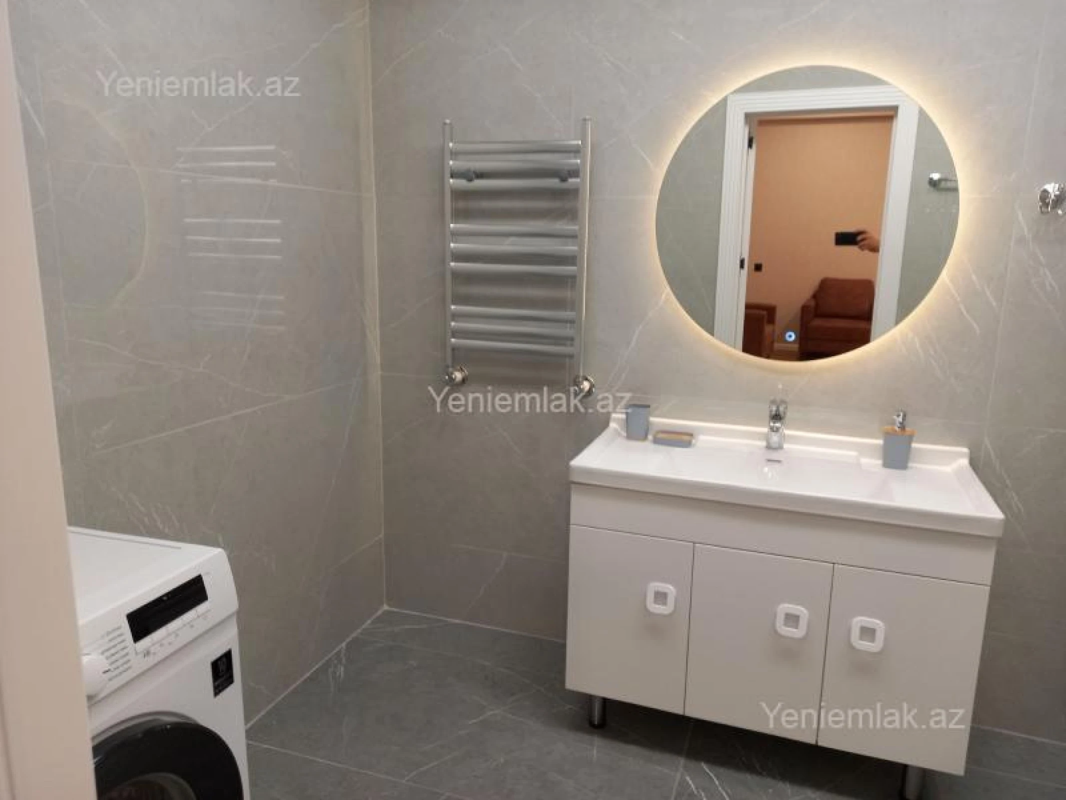 Satılır 3 otaqlı yeni tikili 150 m²