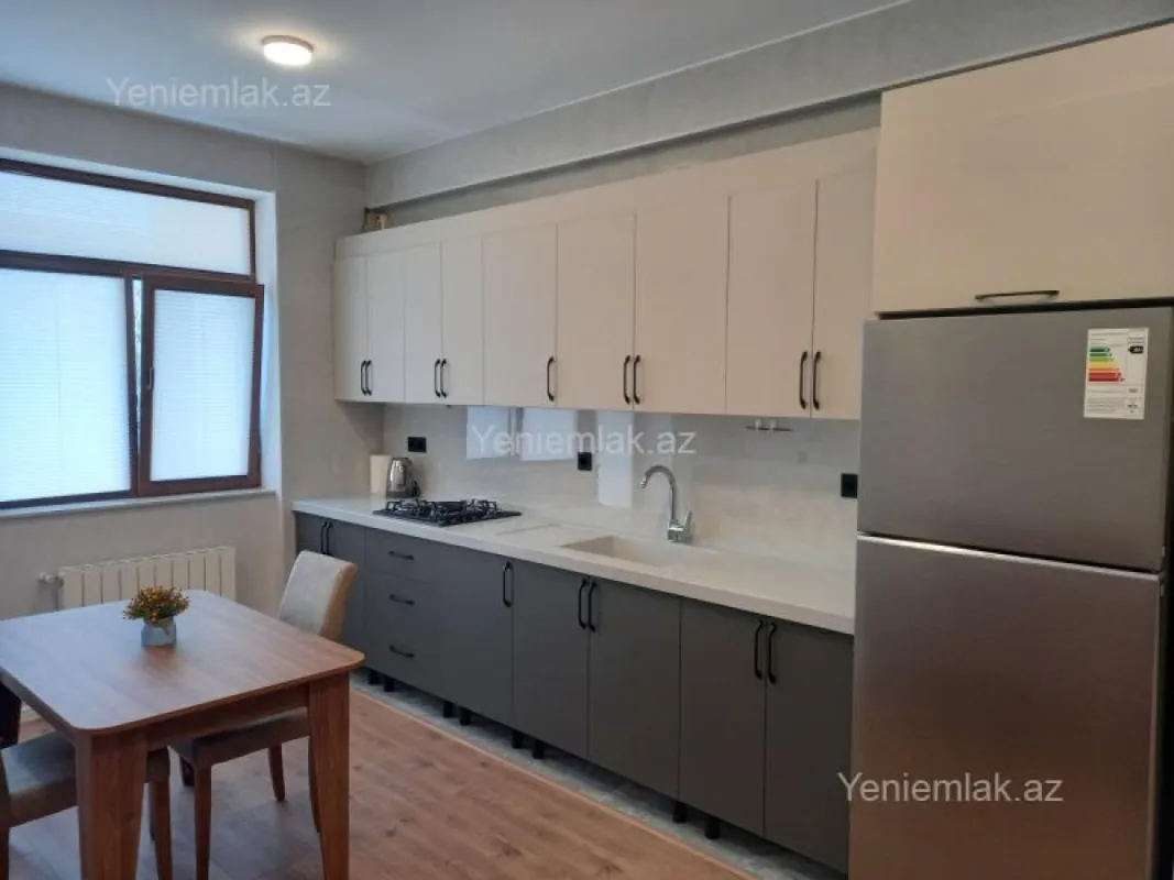Satılır 3 otaqlı yeni tikili 150 m²