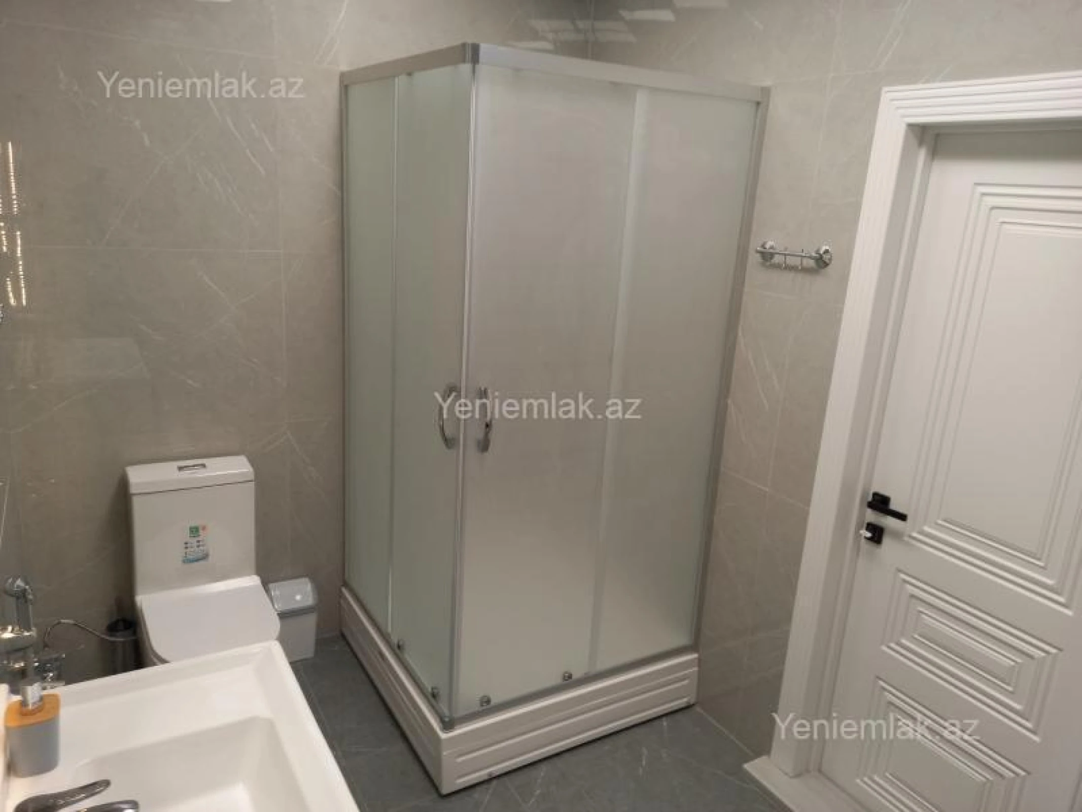 Satılır 3 otaqlı yeni tikili 150 m²