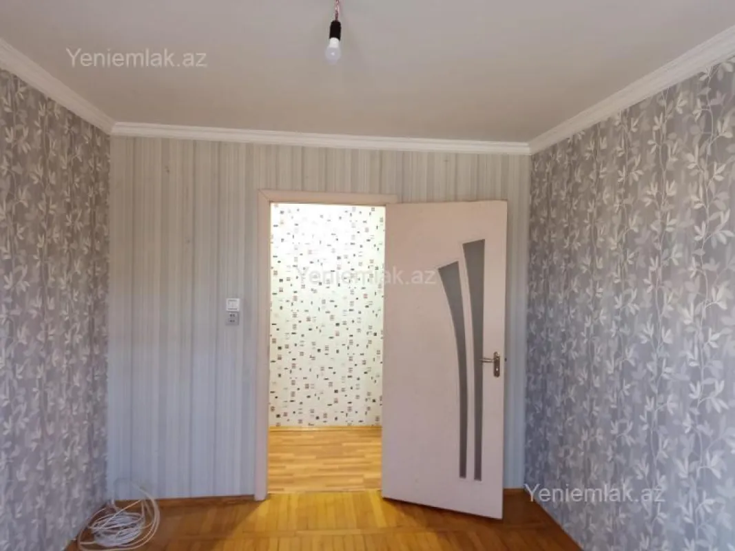 Satılır 2 otaqlı köhnə tikili 58 m²