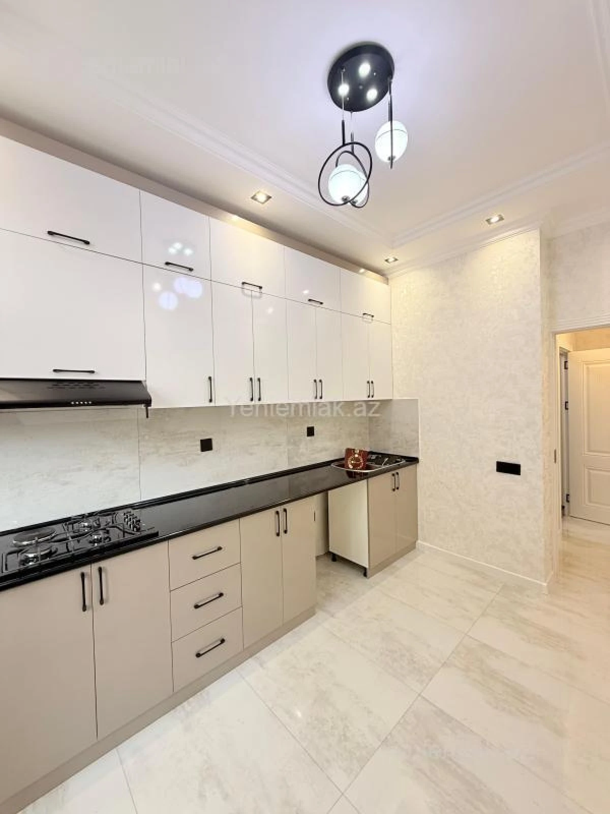 Satılır 2 otaqlı yeni tikili 66 m²