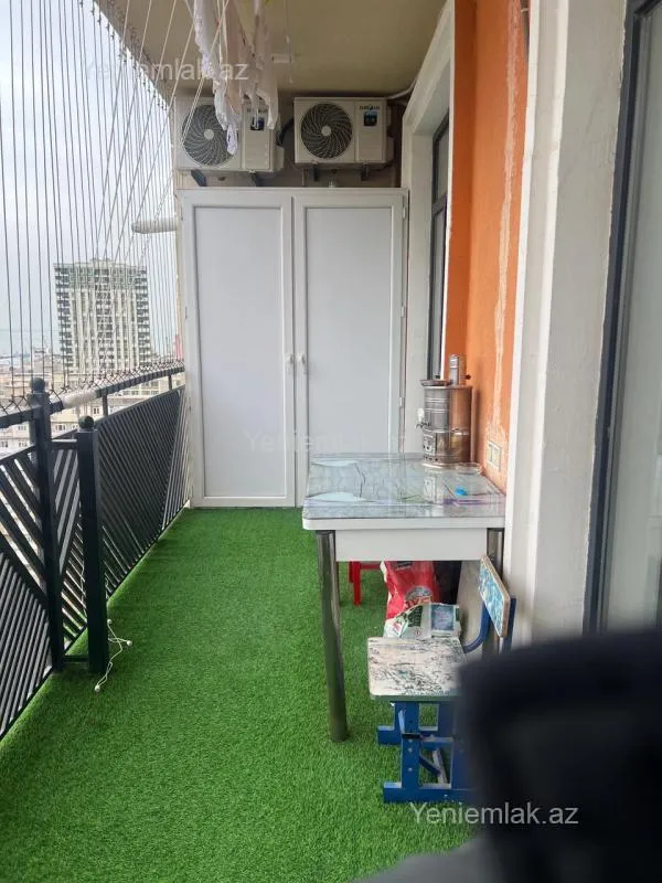 Satılır 3 otaqlı yeni tikili 100 m²