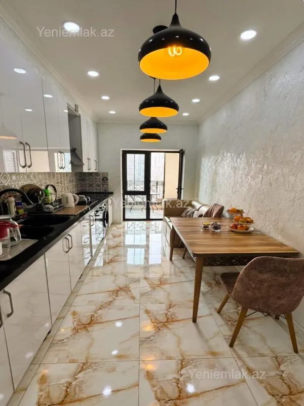 Satılır 2 otaqlı yeni tikili 85 m²