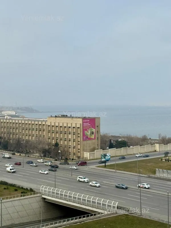 Satılır 3 otaqlı yeni tikili 110 m²