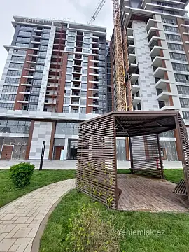 Satılır 3 otaqlı yeni tikili 110 m²