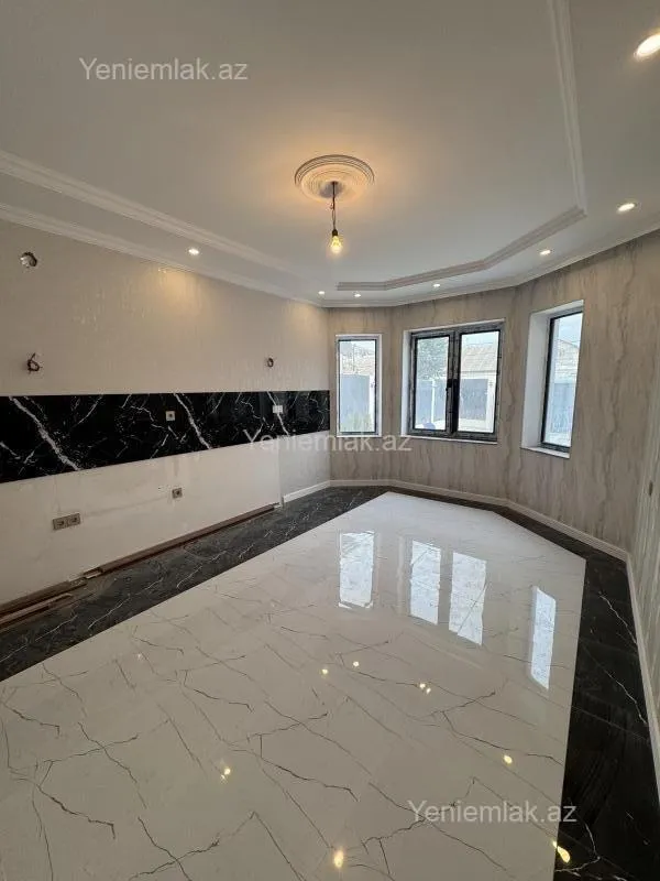 Satılır 6 otaqlı həyət evi 250 m²