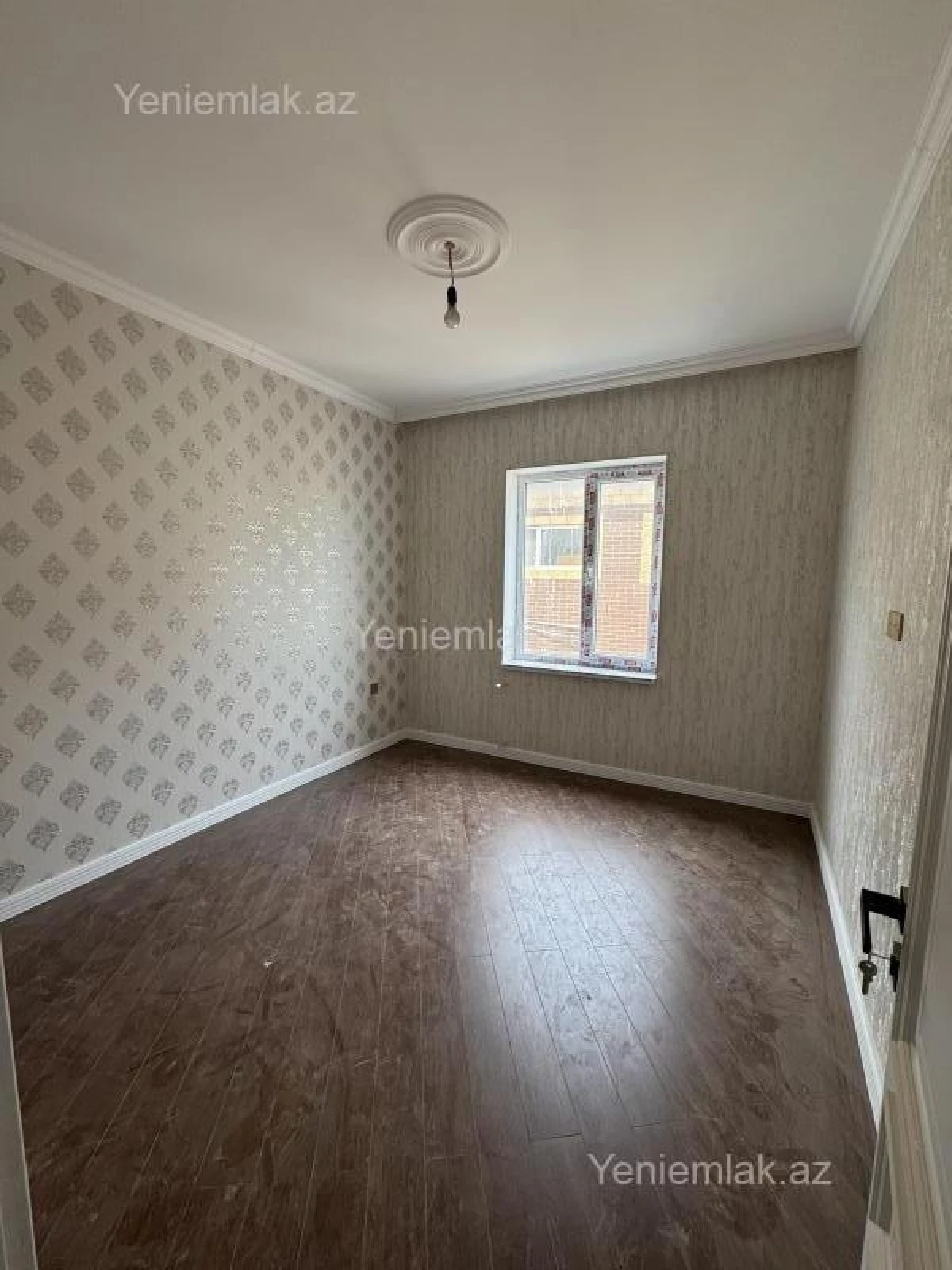 Satılır 6 otaqlı həyət evi 250 m²