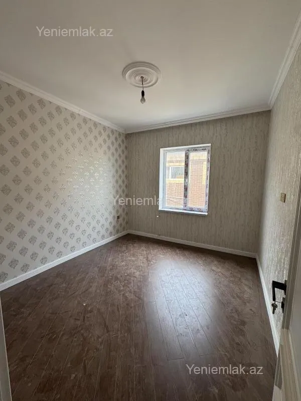 Satılır 6 otaqlı həyət evi 250 m²