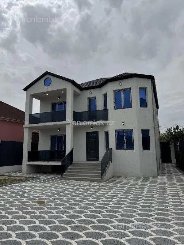 Satılır 6 otaqlı həyət evi 250 m²
