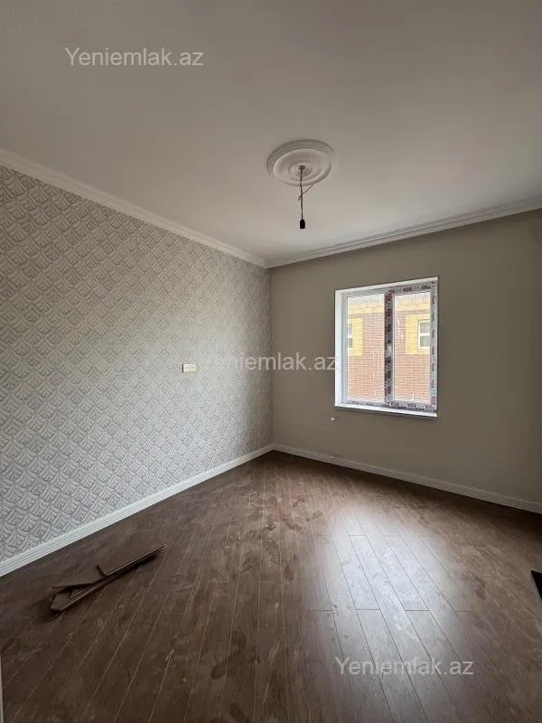 Satılır 6 otaqlı həyət evi 250 m²