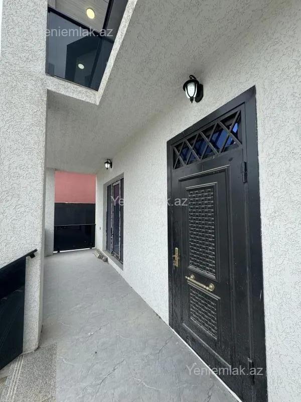 Satılır 6 otaqlı həyət evi 250 m²