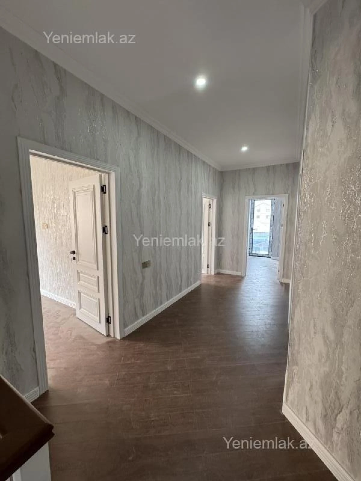 Satılır 6 otaqlı həyət evi 250 m²