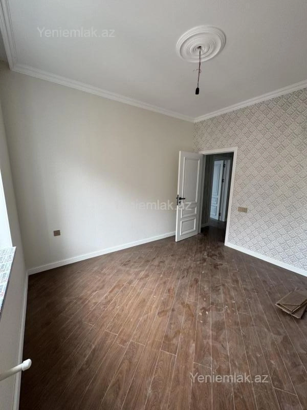 Satılır 6 otaqlı həyət evi 250 m²