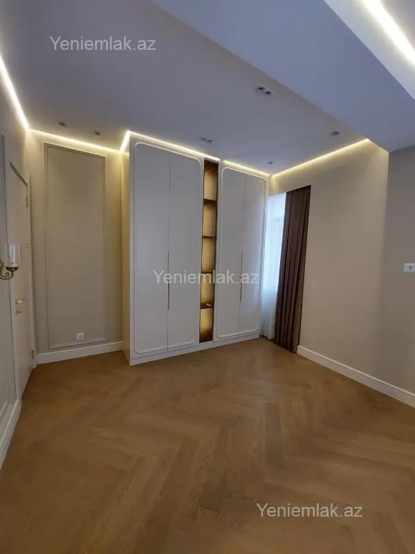 Satılır 3 otaqlı yeni tikili 85 m²