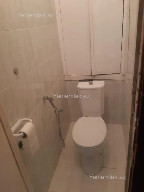 Satılır 3 otaqlı köhnə tikili 90 m²