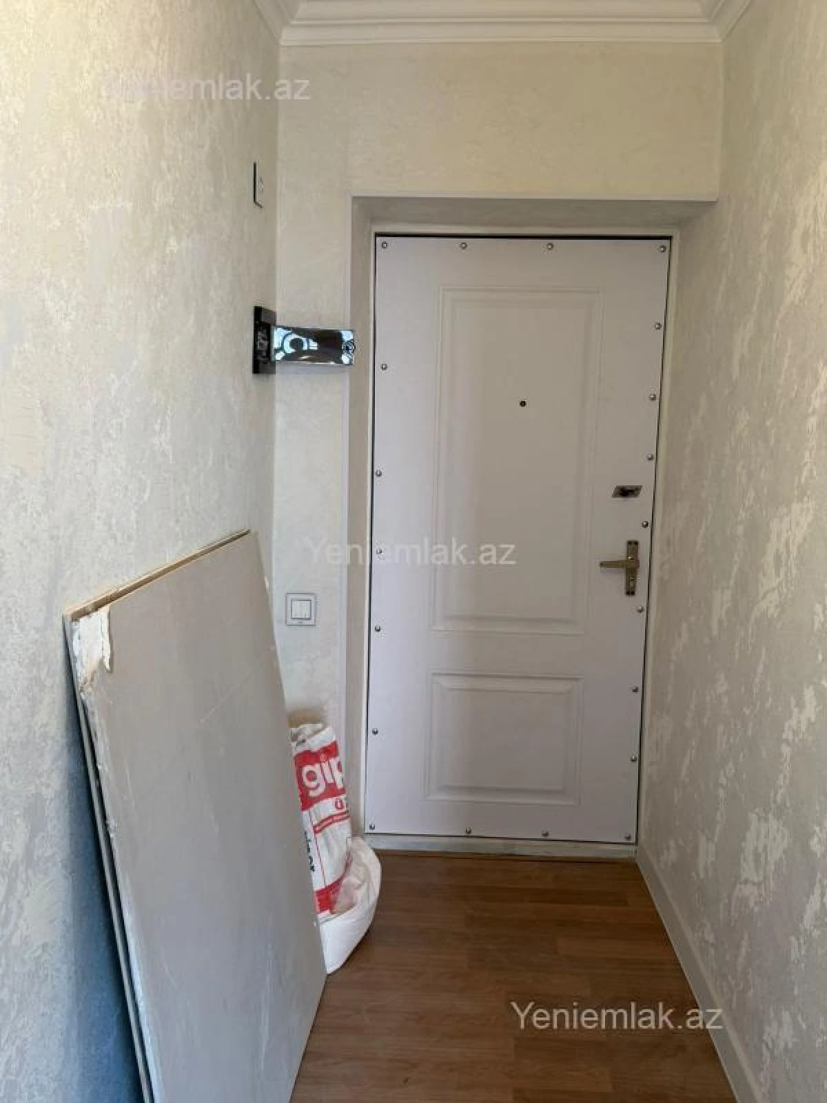Satılır 2 otaqlı köhnə tikili 37 m²
