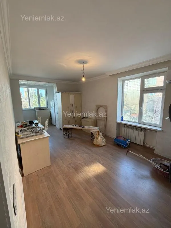 Satılır 2 otaqlı köhnə tikili 37 m²