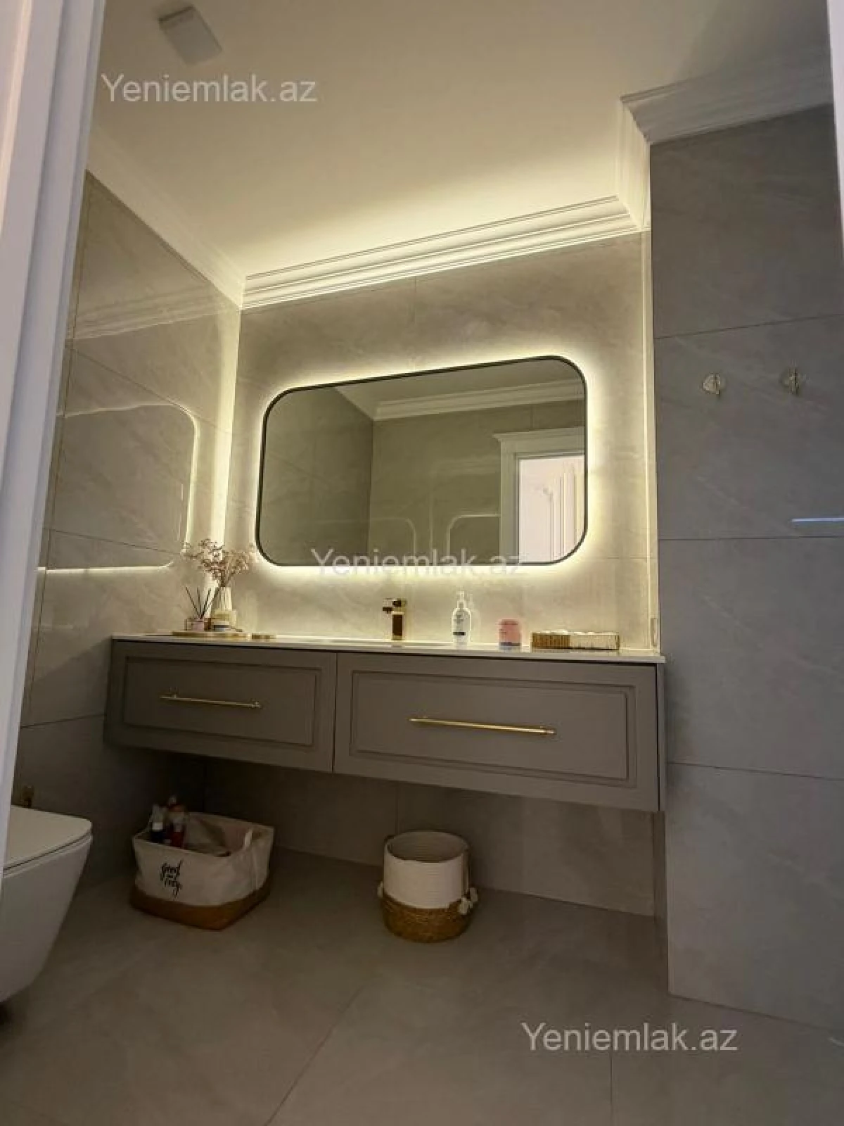 Satılır 3 otaqlı yeni tikili 120 m²