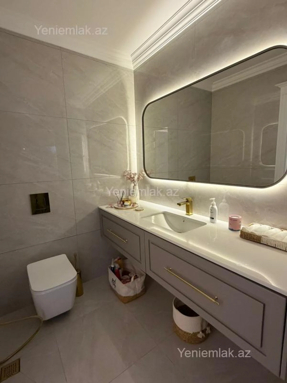 Satılır 3 otaqlı yeni tikili 120 m²