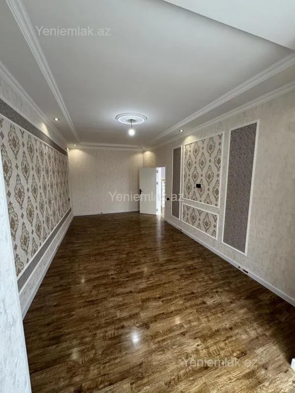 Satılır 5 otaqlı həyət evi 180 m²