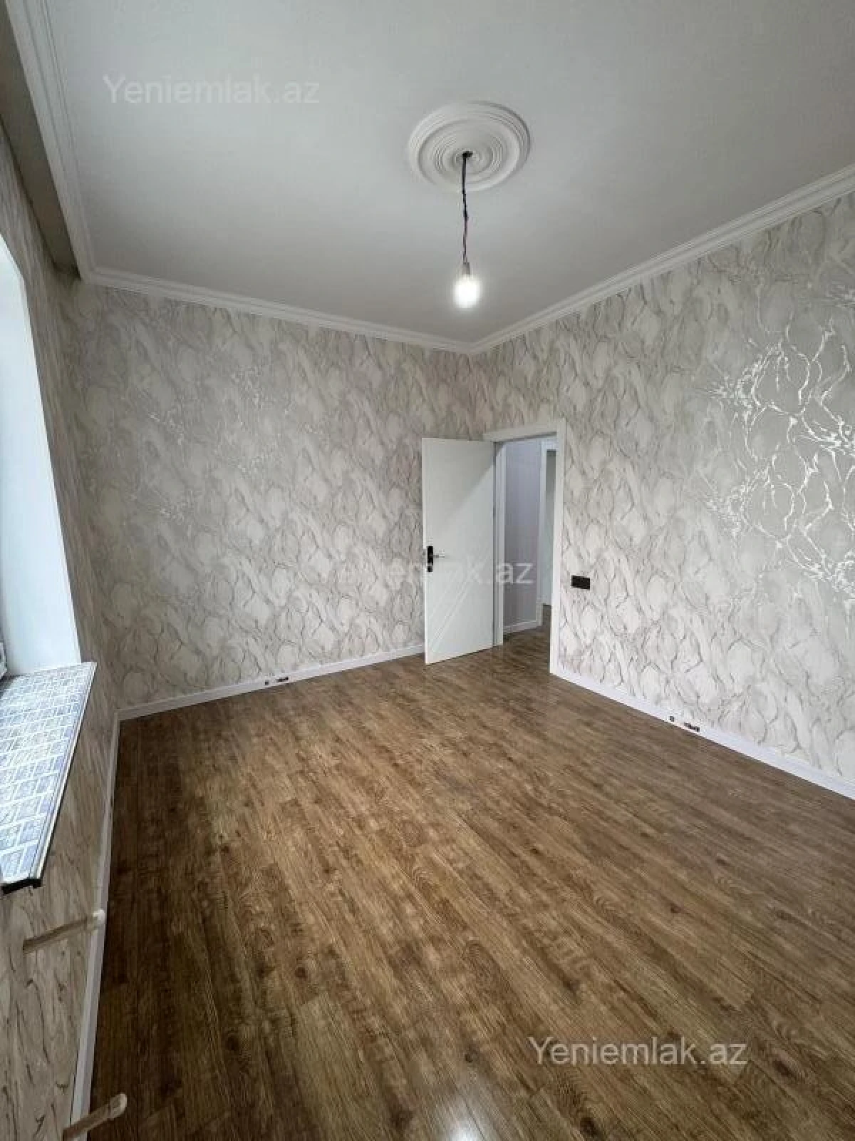 Satılır 5 otaqlı həyət evi 180 m²