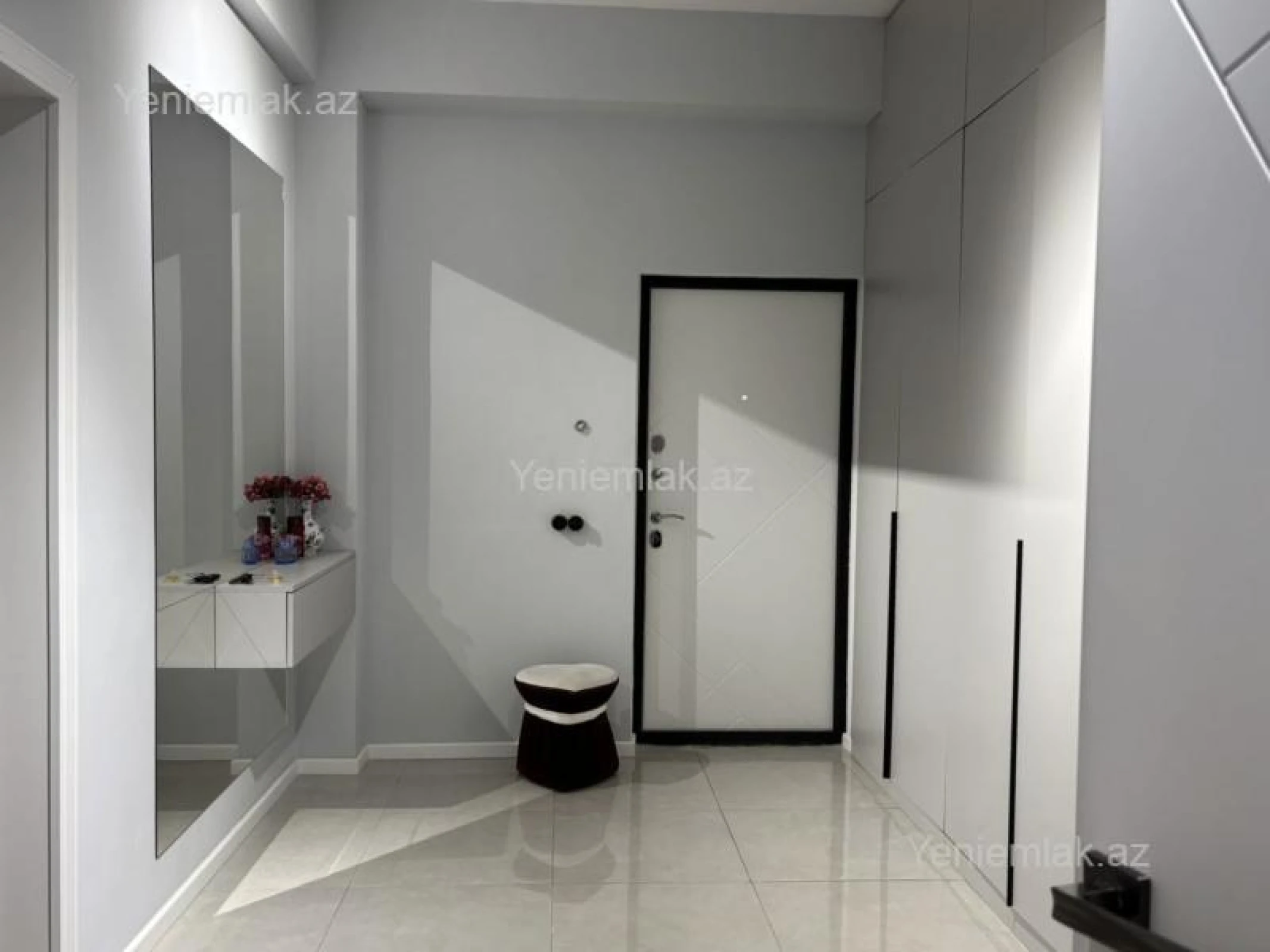 Satılır 2 otaqlı yeni tikili 65 m²