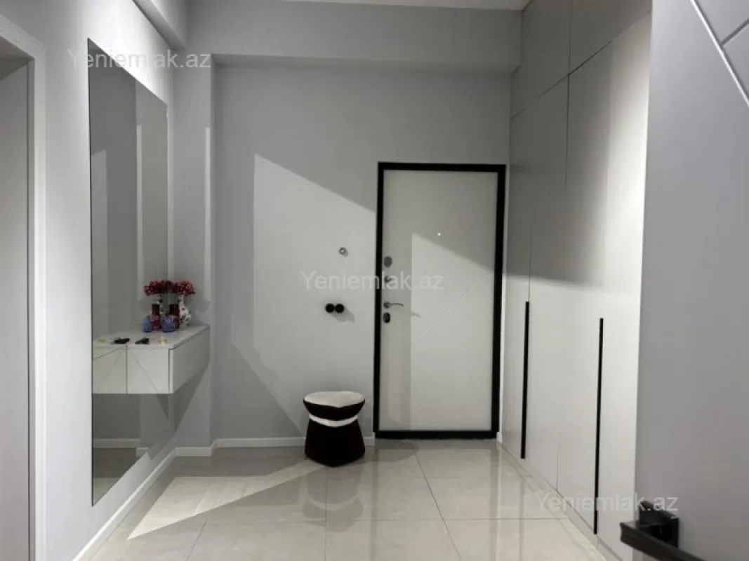 Satılır 2 otaqlı yeni tikili 65 m²