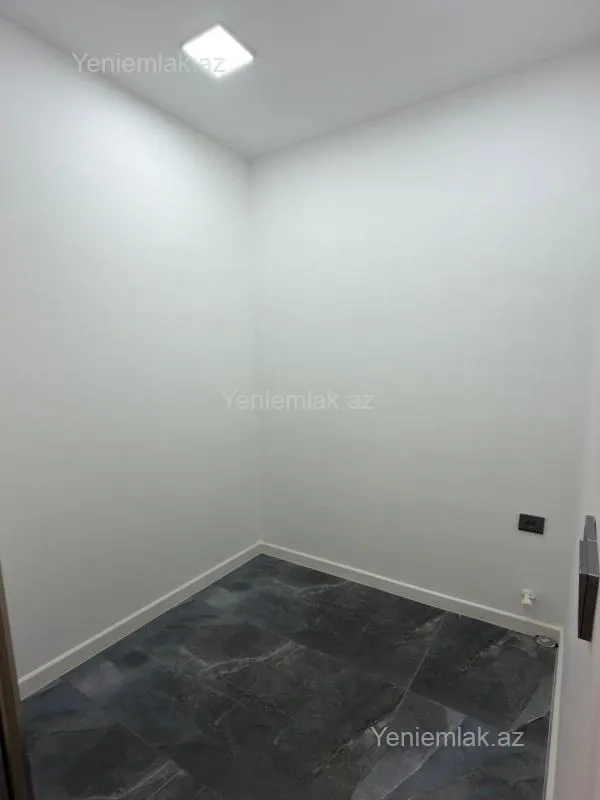 Satılır 3 otaqlı yeni tikili 100 m²