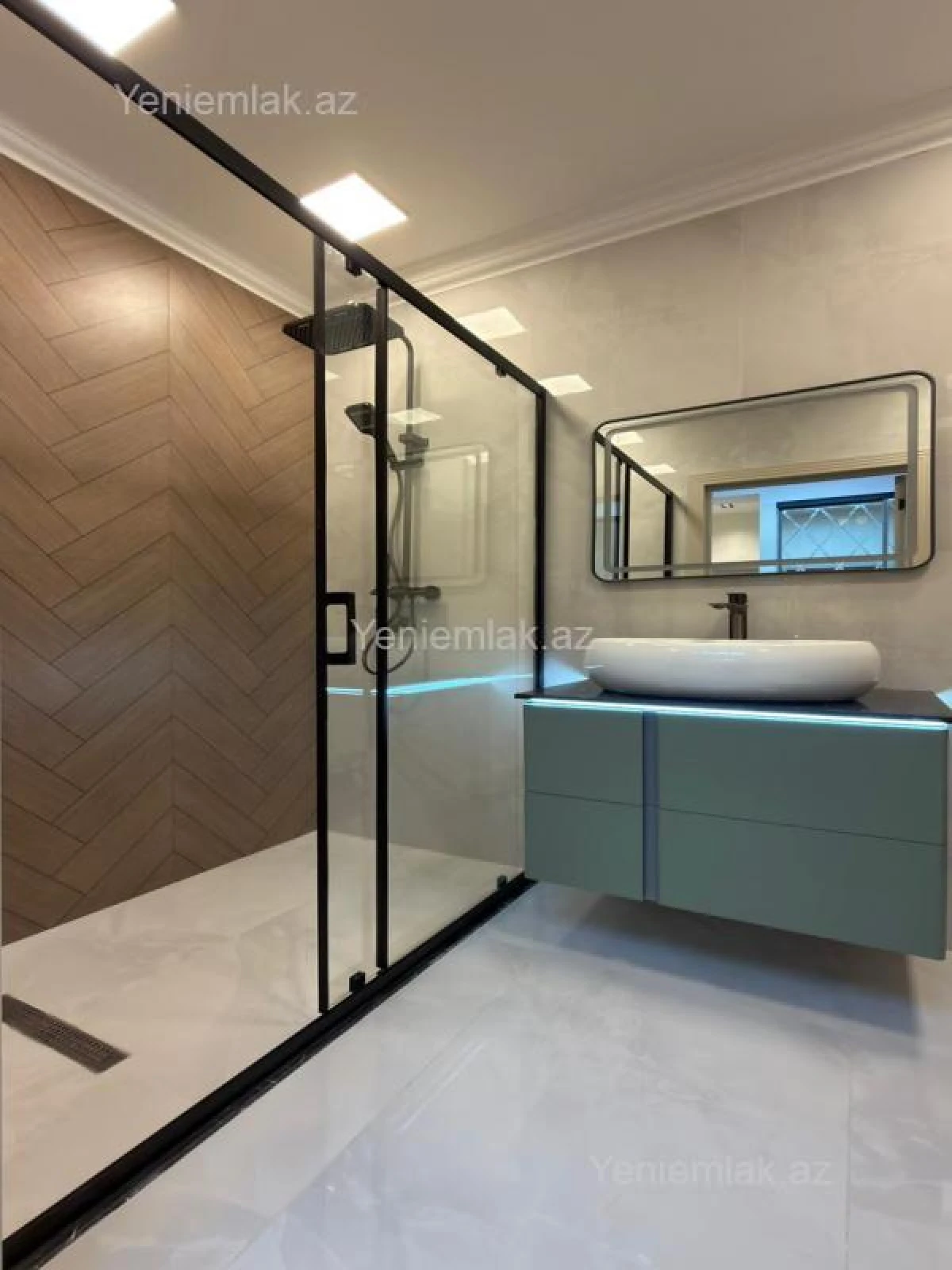 Satılır 3 otaqlı yeni tikili 100 m²