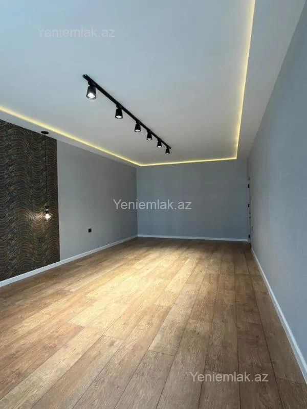 Satılır 3 otaqlı yeni tikili 100 m²