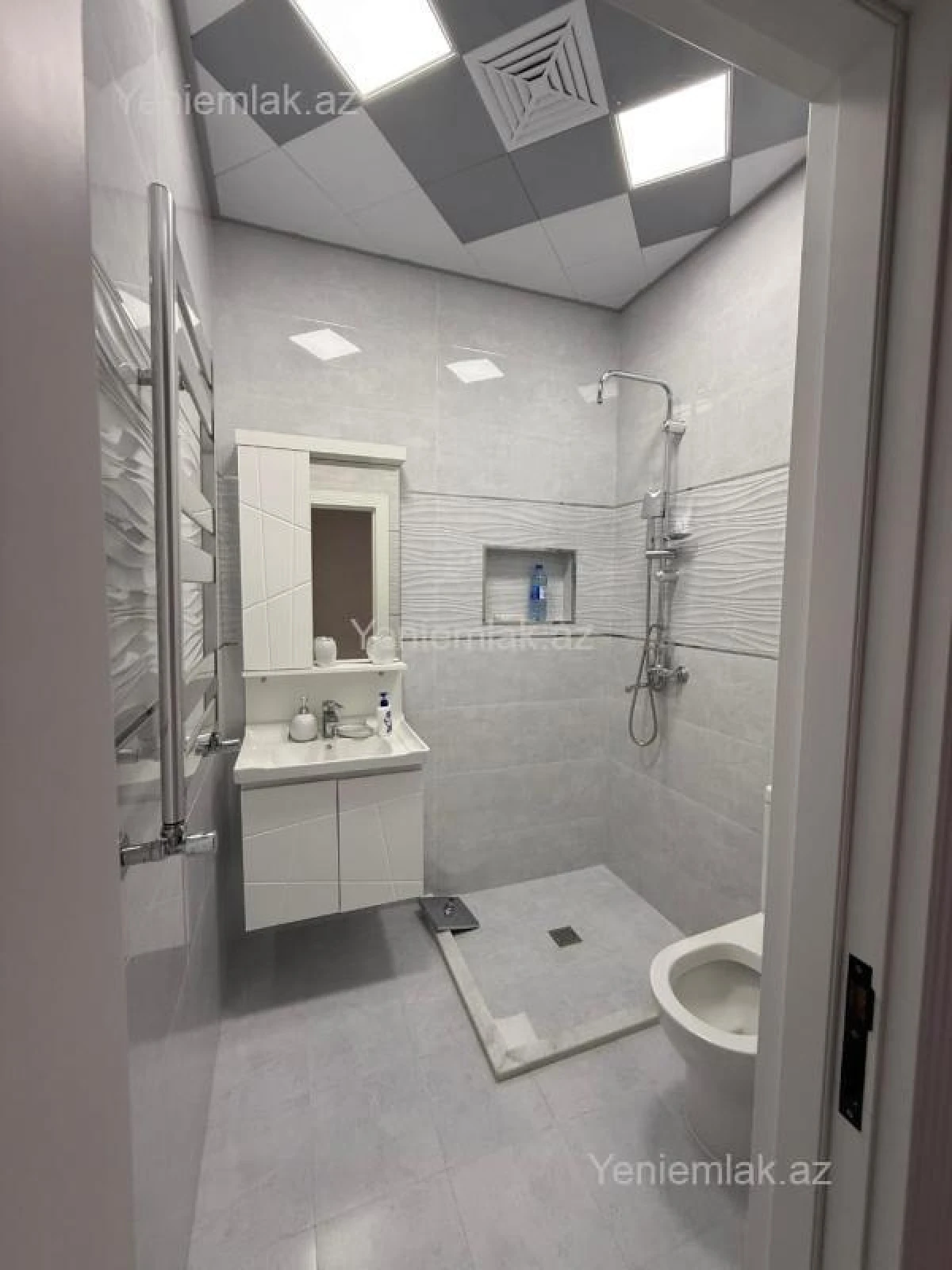 Satılır 2 otaqlı yeni tikili 70 m²