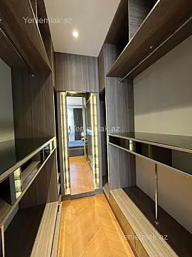 Satılır 3 otaqlı yeni tikili 120 m²