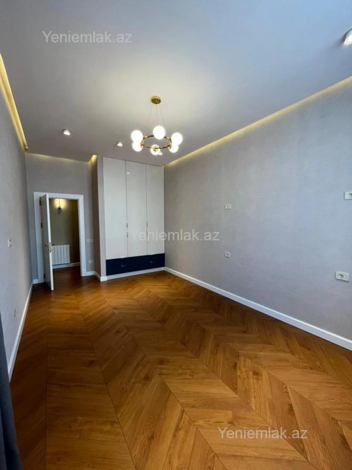 Satılır 3 otaqlı yeni tikili 120 m²