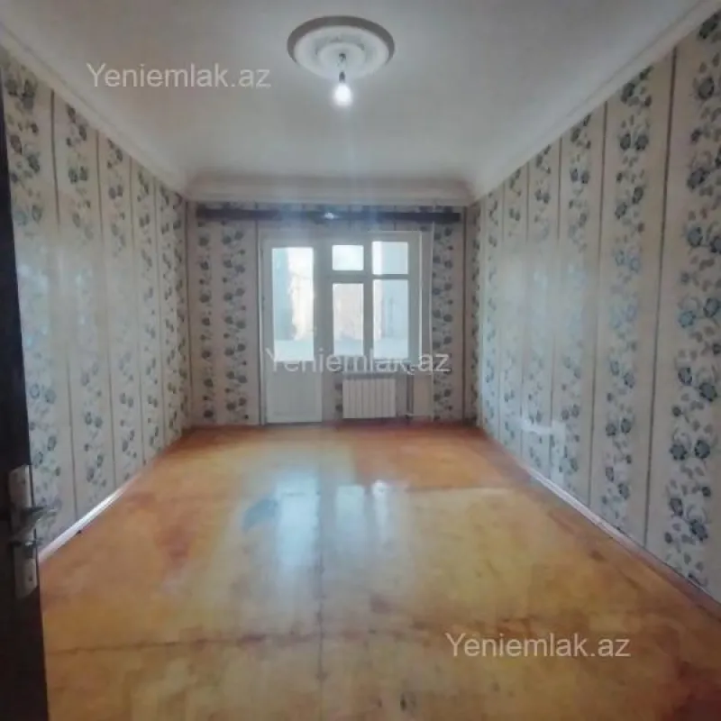 Satılır 3 otaqlı köhnə tikili 80 m²