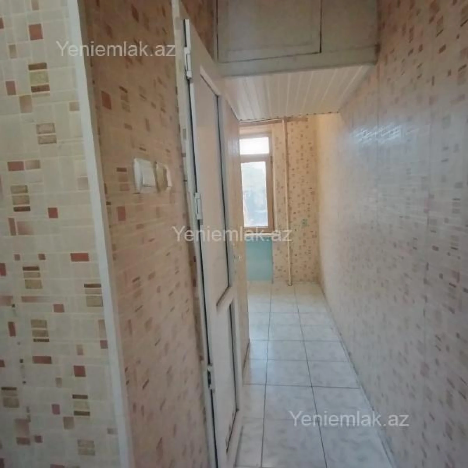 Satılır 3 otaqlı köhnə tikili 80 m²