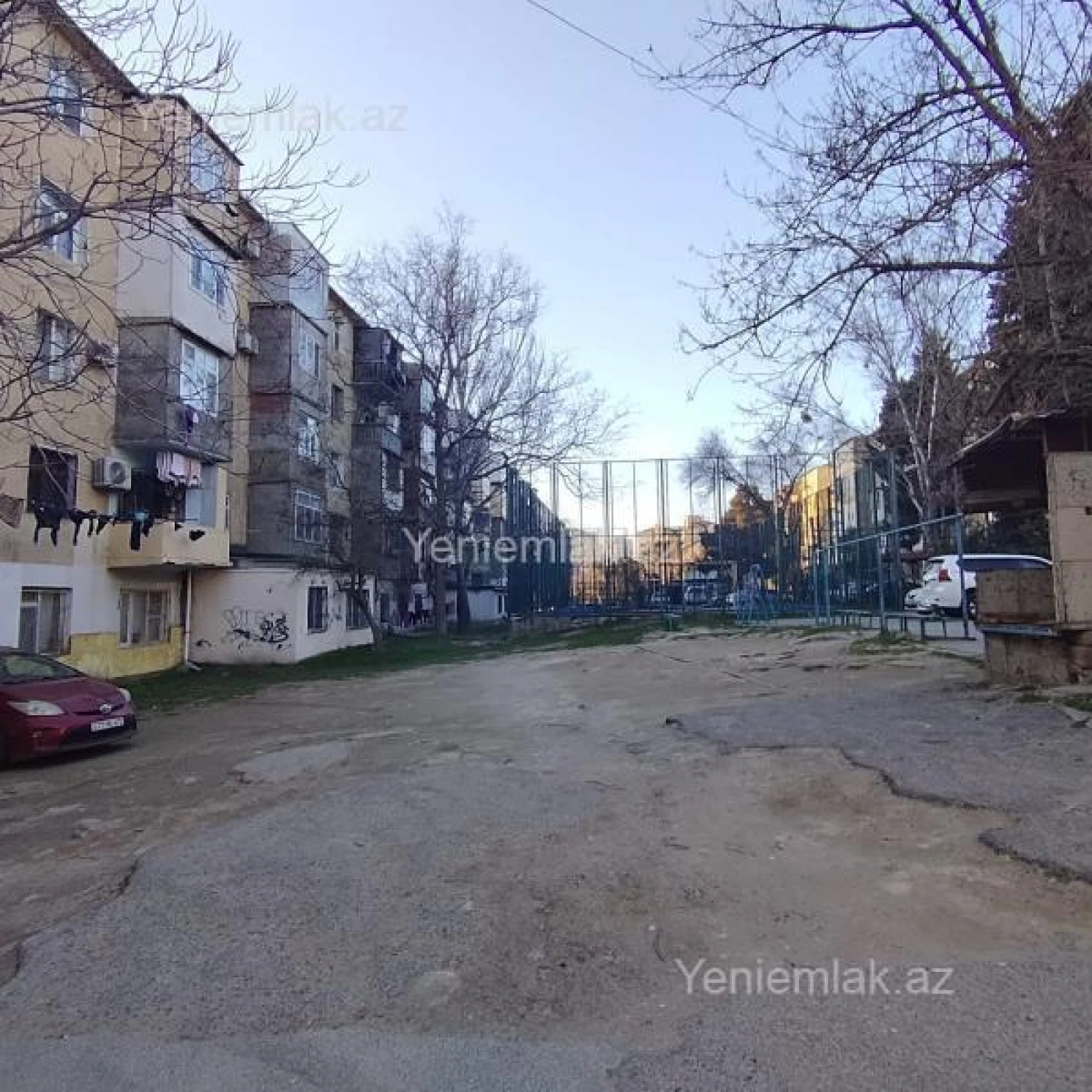 Satılır 3 otaqlı köhnə tikili 80 m²
