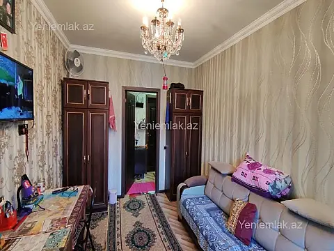 Satılır 2 otaqlı köhnə tikili 60 m²