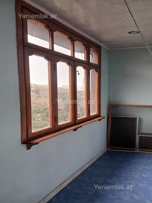Satılır 4 otaqlı köhnə tikili 80 m²