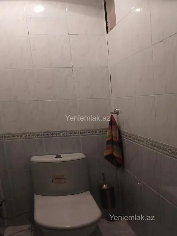 Satılır 4 otaqlı köhnə tikili 80 m²