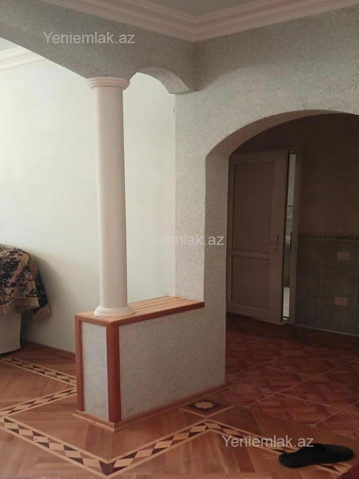 Satılır 4 otaqlı köhnə tikili 80 m²
