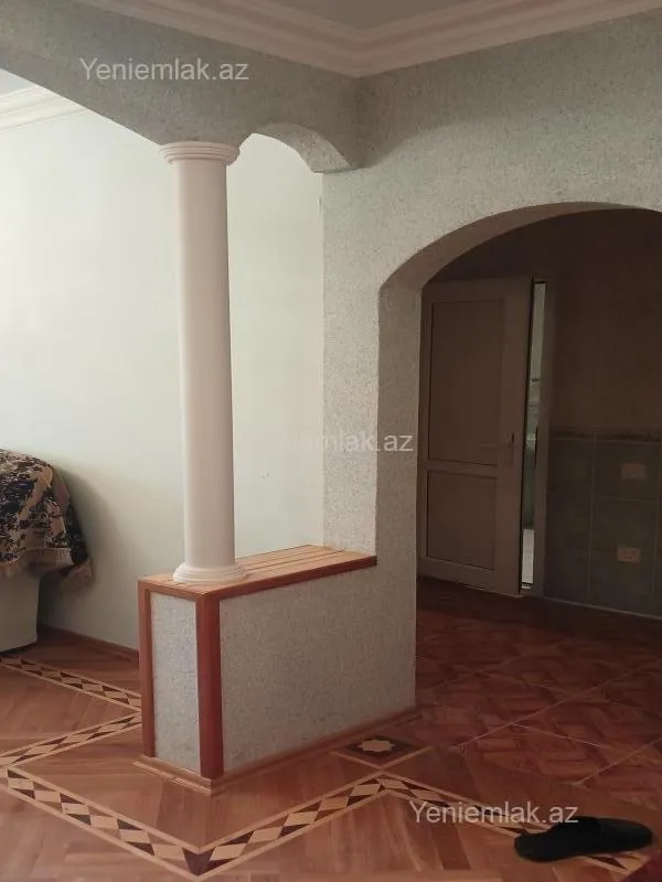 Satılır 4 otaqlı köhnə tikili 80 m²