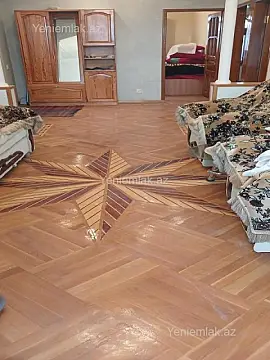 Satılır 4 otaqlı köhnə tikili 80 m²