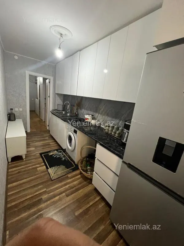 Satılır 3 otaqlı köhnə tikili 61 m²